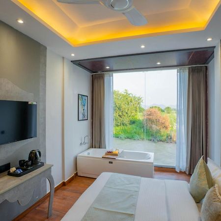 The Ganges Riverside Escape With A Private Ghat Haridwār Exterior foto