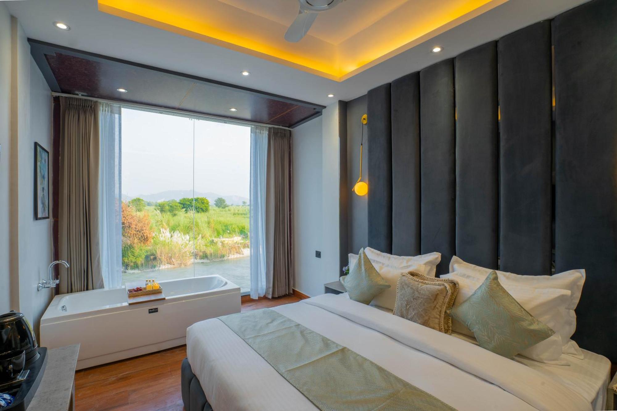 The Ganges Riverside Escape With A Private Ghat Haridwār Exterior foto