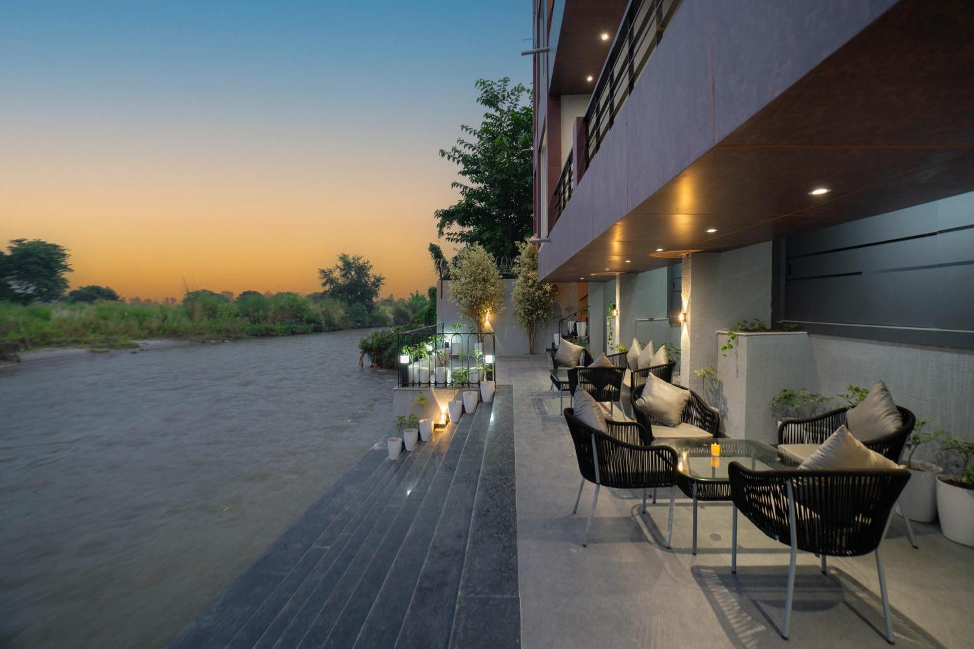 The Ganges Riverside Escape With A Private Ghat Haridwār Exterior foto